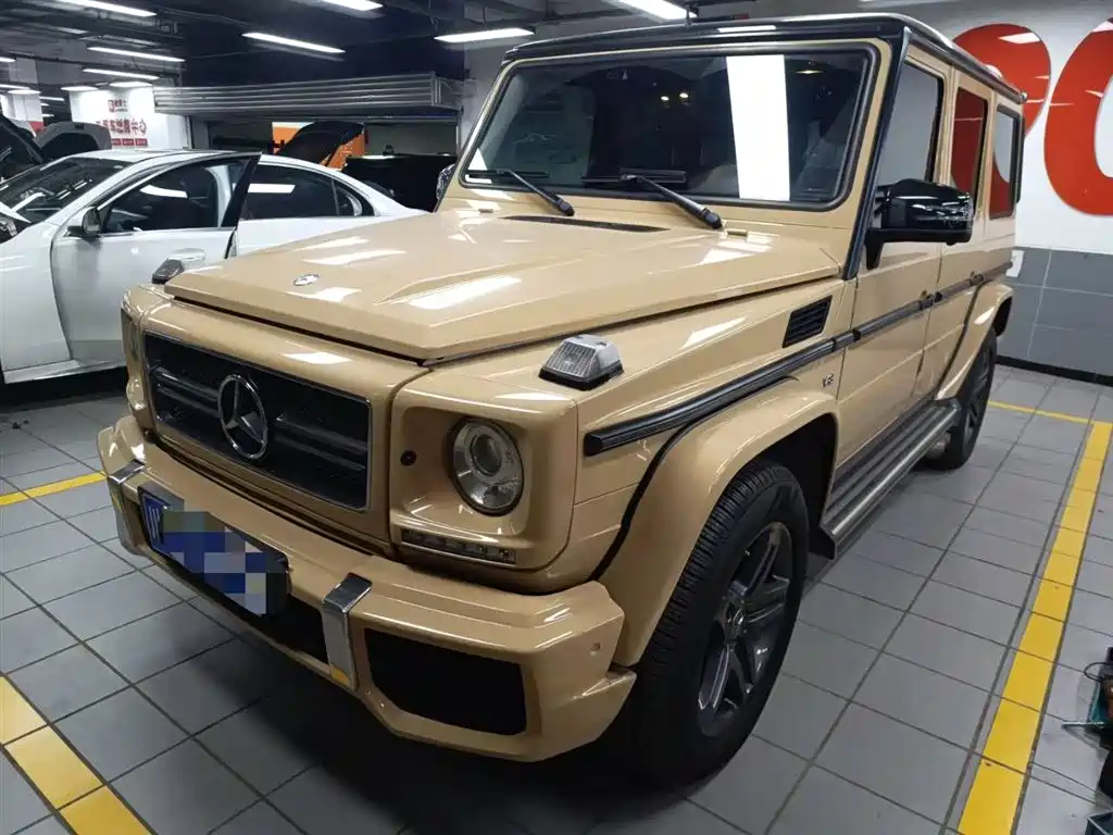 Mercedes-Benz G 500