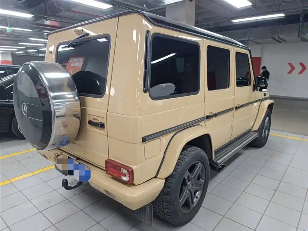 Mercedes-Benz G 500