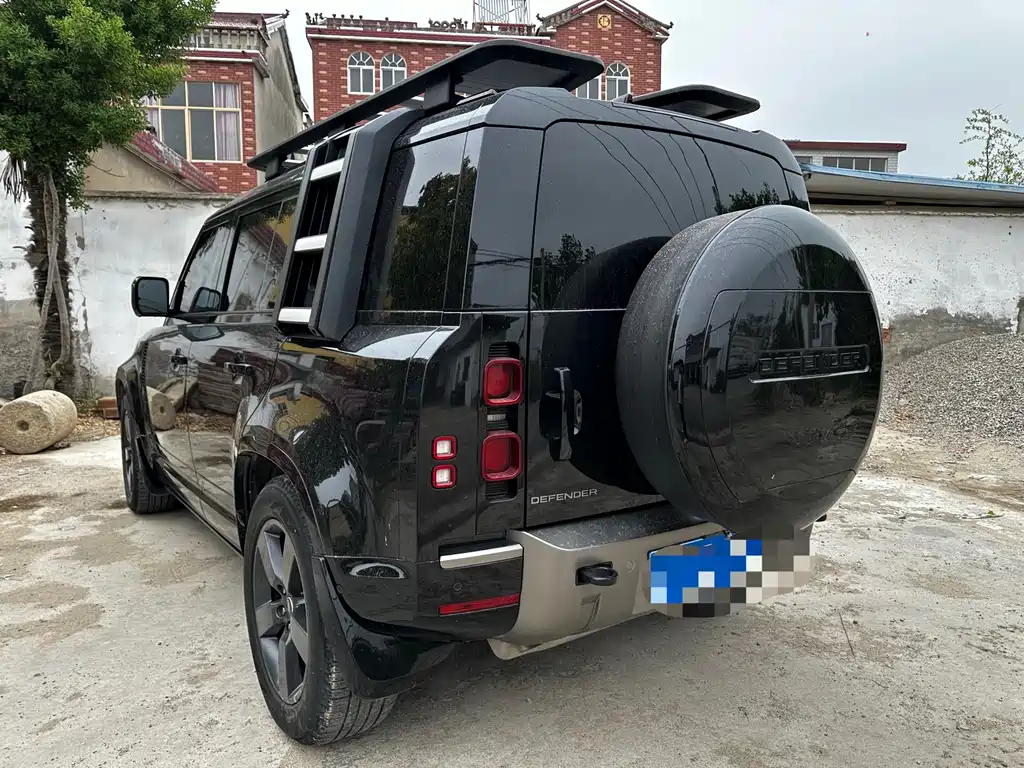 Land Rover Defender 2023 110 3.0T P400 X-DYNAMIC HSE