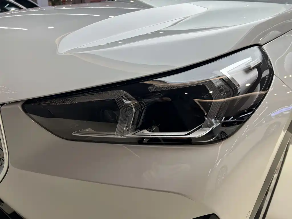 BMW iX1 2023 eDrive25L X Design Package