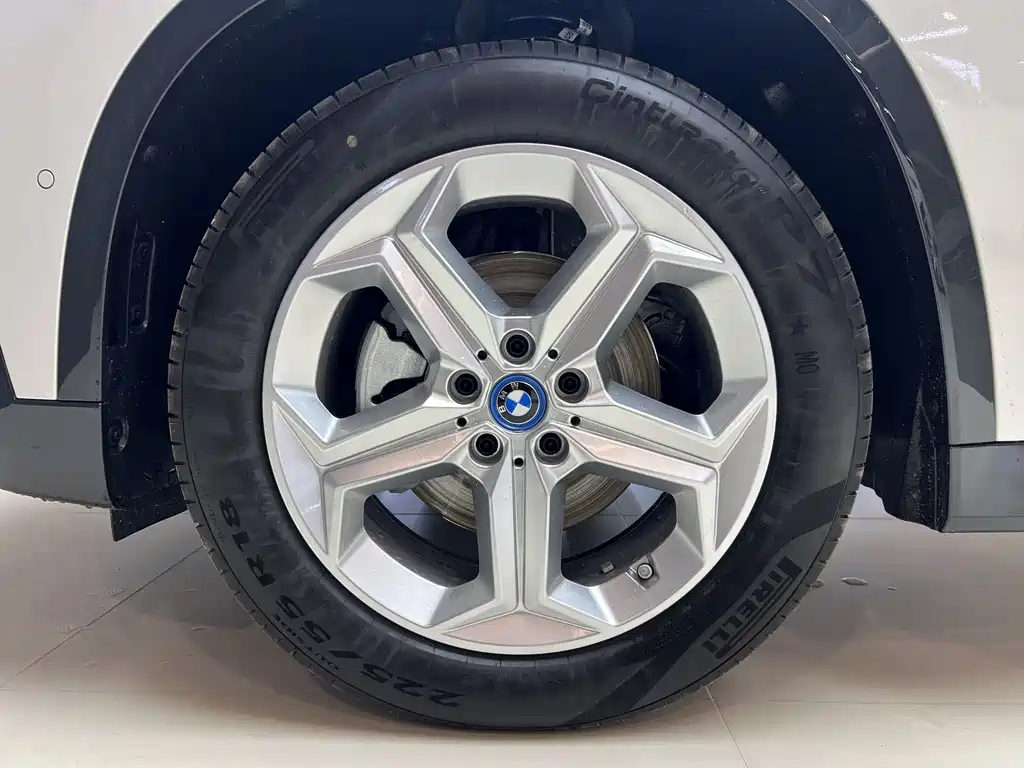 BMW iX1 2023 eDrive25L X Design Package