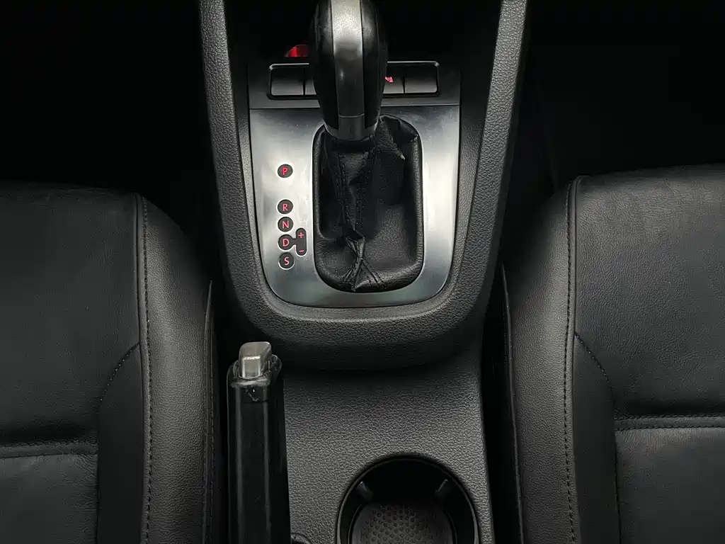 Volkswagen Sagitar 2014 1.4TSI Automatic Luxury Edition