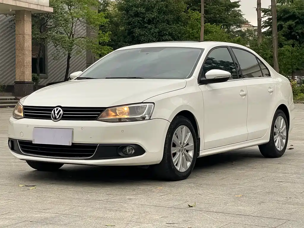 Volkswagen Sagitar 2014 1.4TSI Automatic Luxury Edition