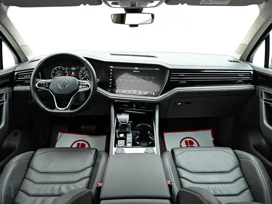 Volkswagen Touareg 2021 3.0 TSI Rui Xiang Edition Classic Sport Package