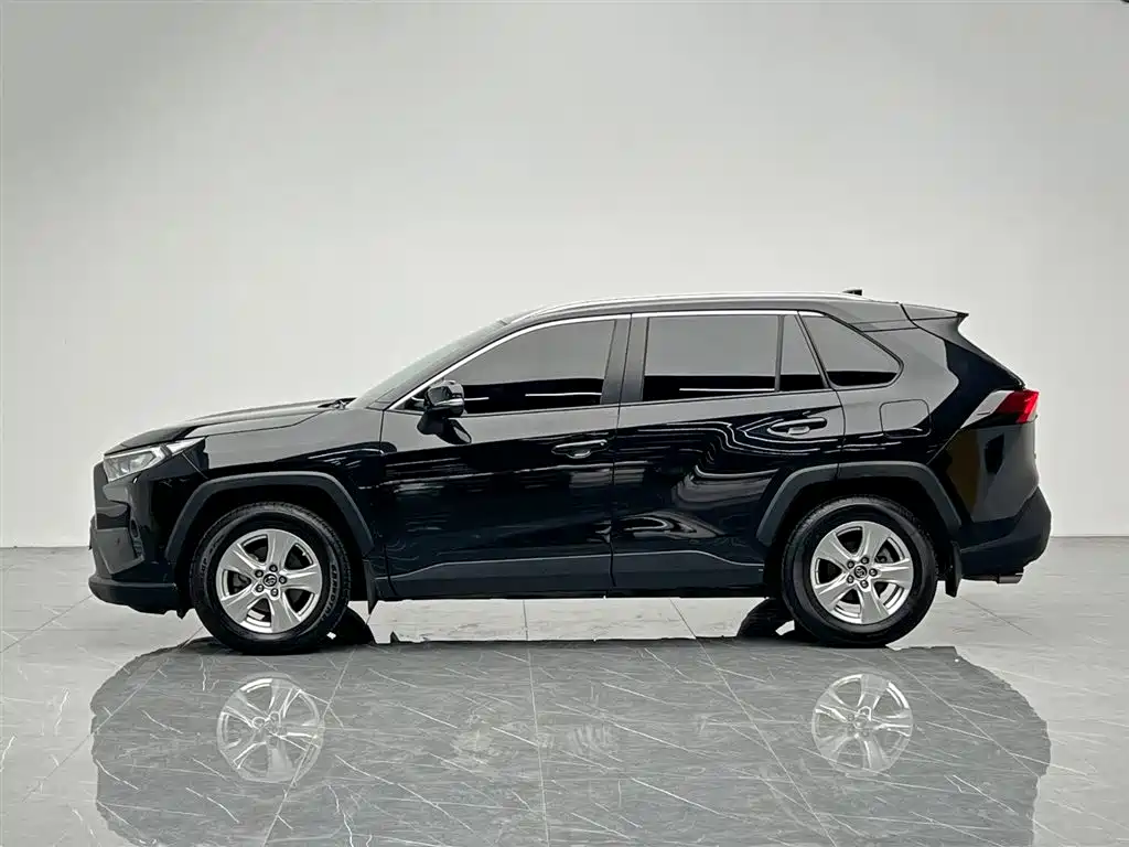 Toyota RAV4 2020 2.0L CVT FWD Urban Edition