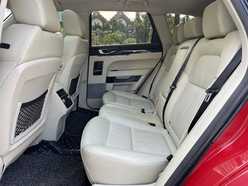 Zotye T700 2017 1.8T DCT Premium Edition