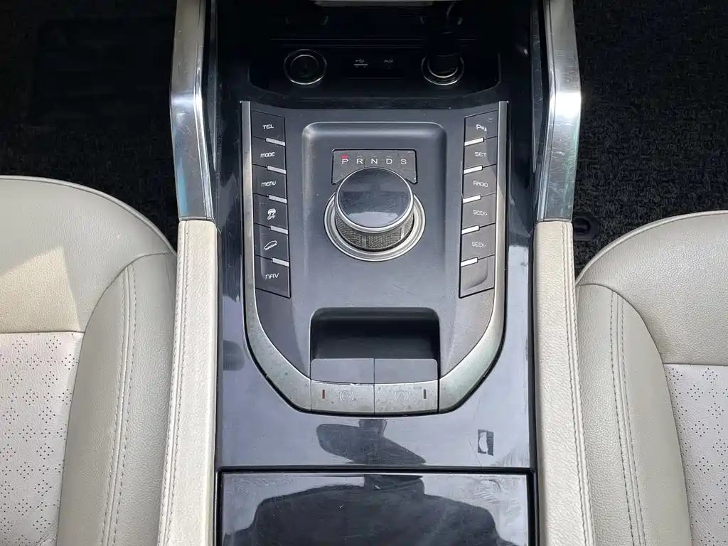 Zotye T700 2017 1.8T DCT Premium Edition