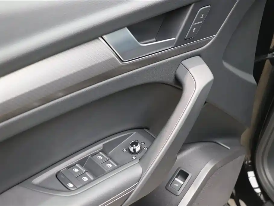 Audi Q5L 2022 40T Luxury Dynamic Edition