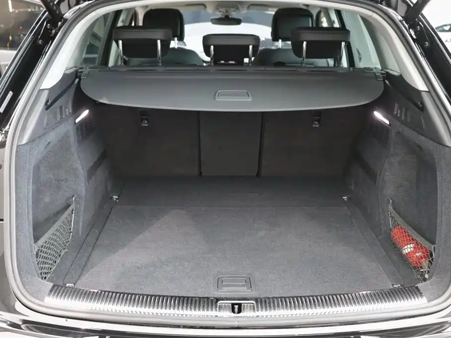 Audi Q5L 2022 40T Luxury Dynamic Edition
