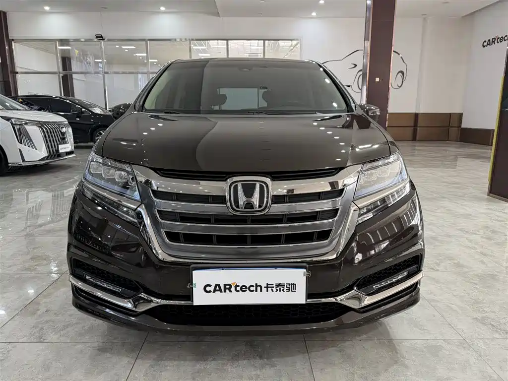 Honda Elysion 2019 2.0L Hybrid Luxury Edition