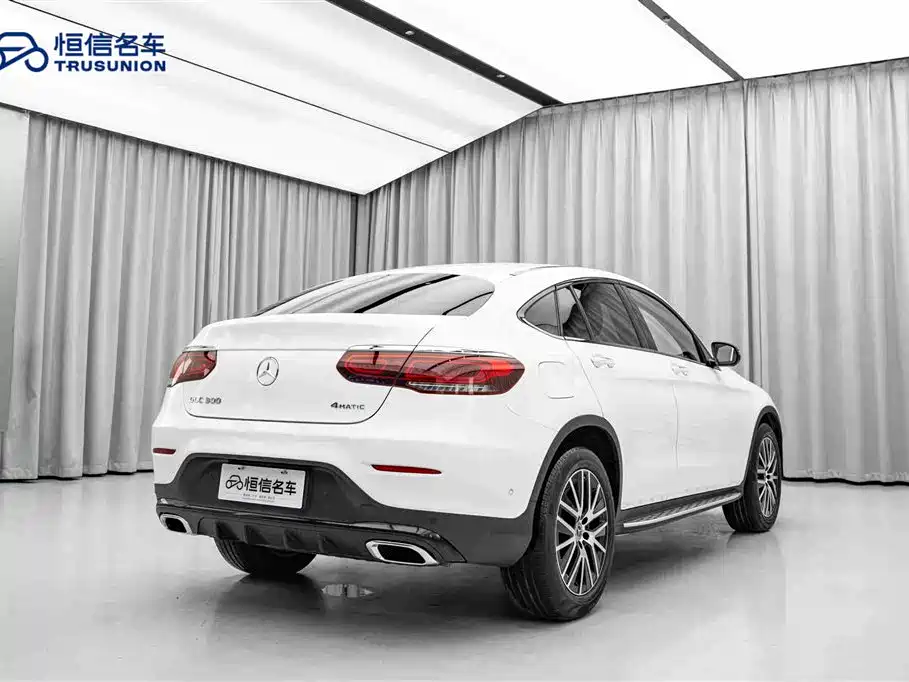 Mercedes-Benz GLC Coupe 2021 GLC 300 4MATIC Coupe SUV