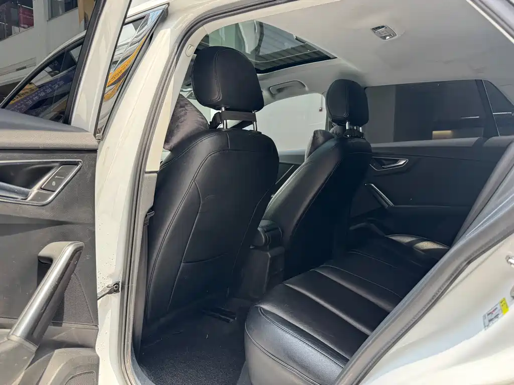 Audi Q2L 2020 35 TFSI Entry Dynamic