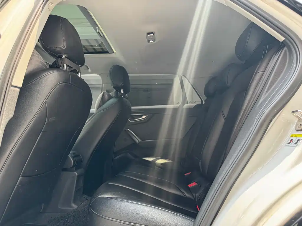 Audi Q2L 2020 35 TFSI Entry Dynamic