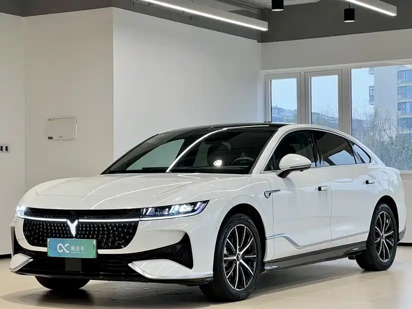 Voyah Zhuiguang 2024 PHEV AWD Ultra-Long Range Executive Edition