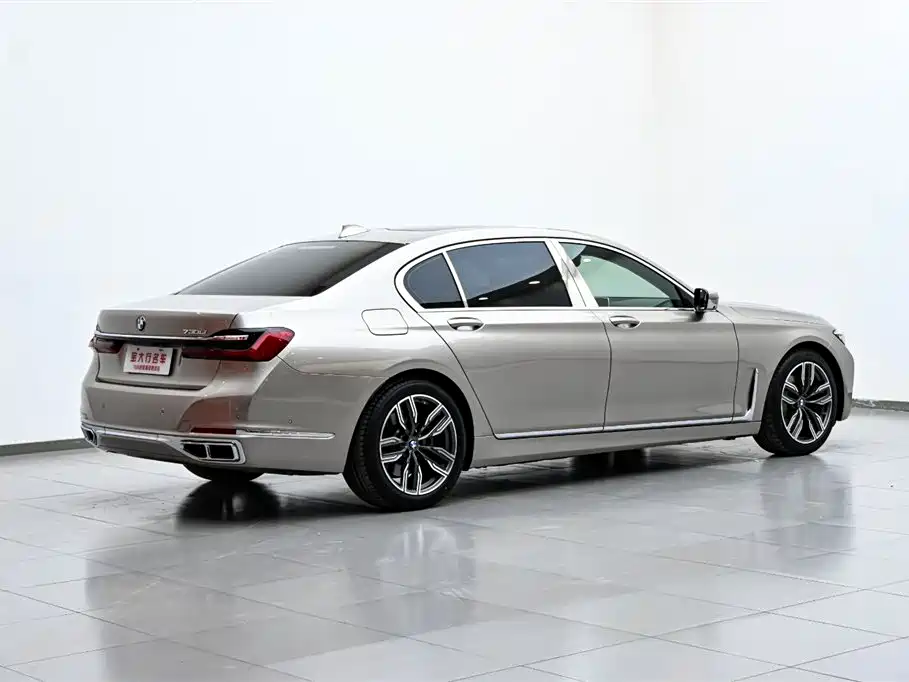 BMW 7 Series 2021 730Li Luxury Package - фото 7