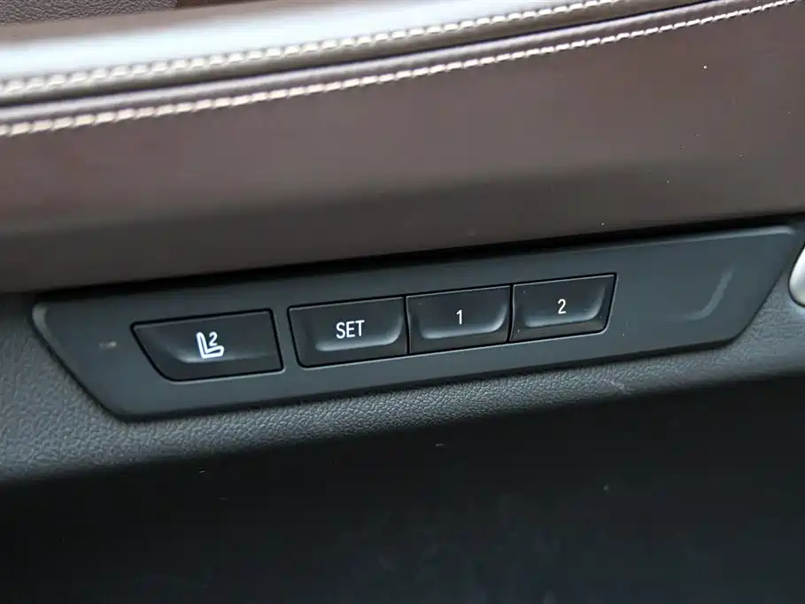 BMW 7 Series 2021 730Li Luxury Package - фото 24