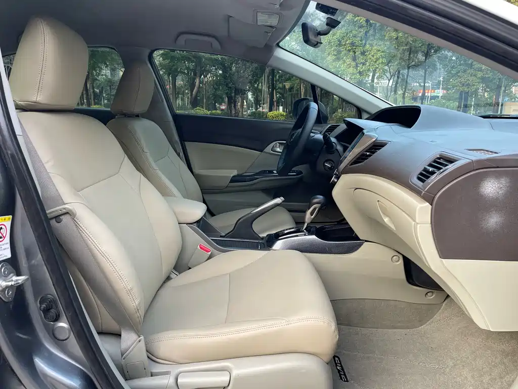 Civic 2013 10th Anniversary Edition 1.8L Automatic Comfort
