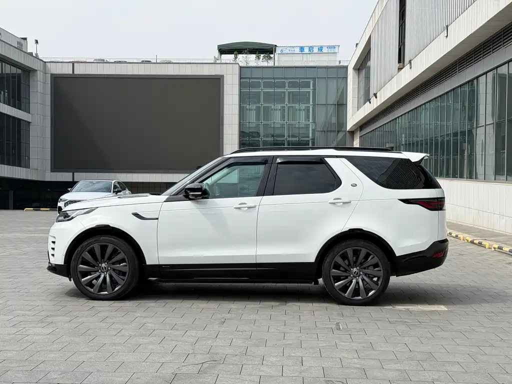 Land Rover Discovery 2021 360PS R-Dynamic S