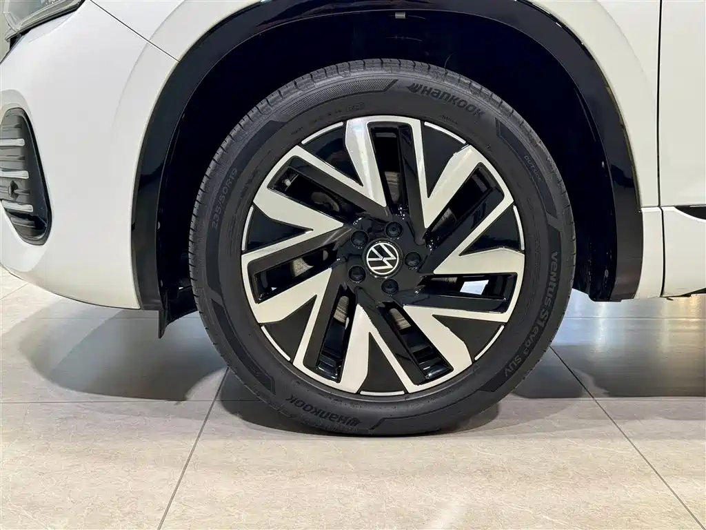 Tayron 2023 380TSI AWD R-Line High Performance Edition