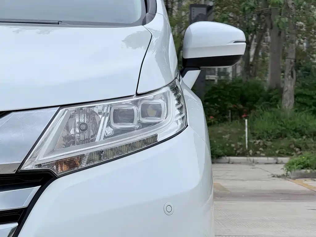 Honda Odyssey 2015 Facelift 2.4L Zhiku Edition