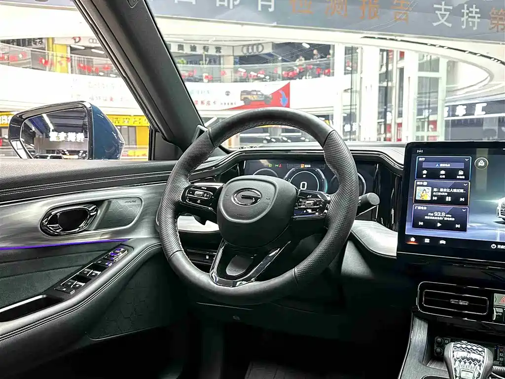 GAC Trumpchi GS8 2022 Pilot Series 2.0TGDI AWD Supreme Edition (7-Seater)