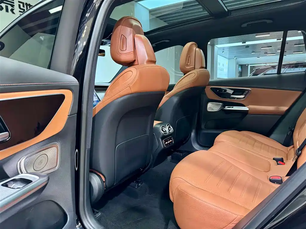 Mercedes-Benz GLC 2024 GLC 300 L 4MATIC Dynamic 5-seater