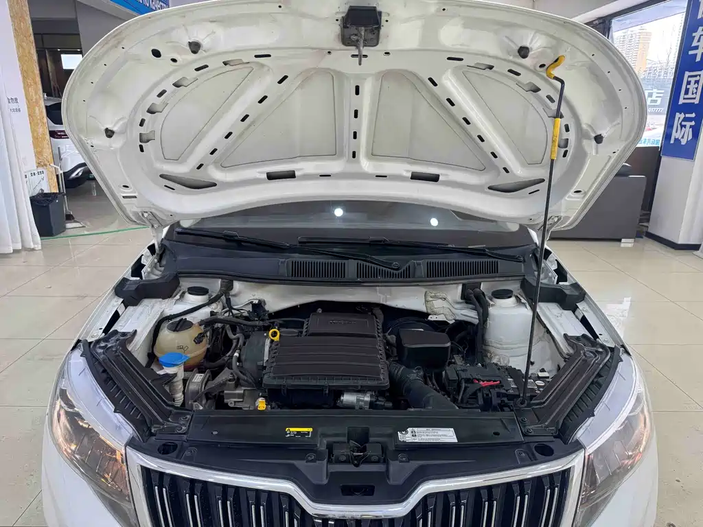 Skoda Kamiq 2022 1.5L Automatic Comfort Edition - фото 18