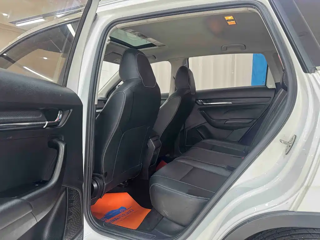 Skoda Kamiq 2022 1.5L Automatic Comfort Edition - фото 8