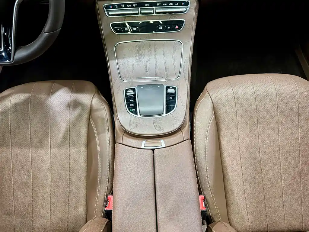 Mercedes-Benz E-Class 2021 E 300 L Fashion
