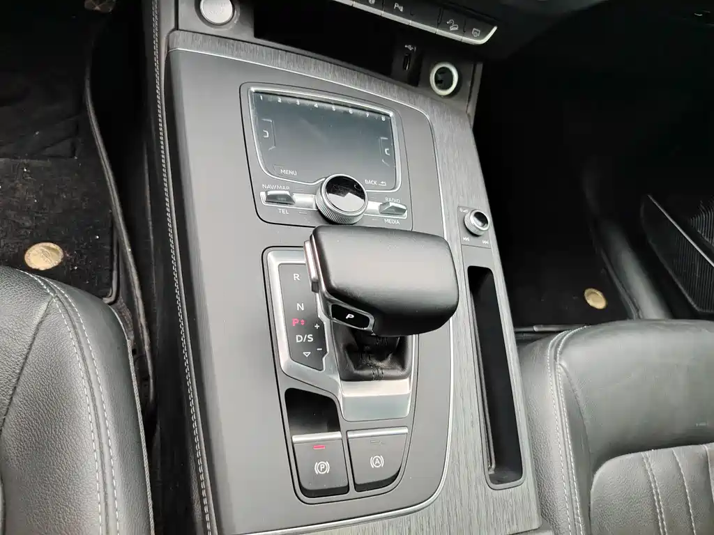 Audi Q5L 2020 45 TFSI Exclusive Edition