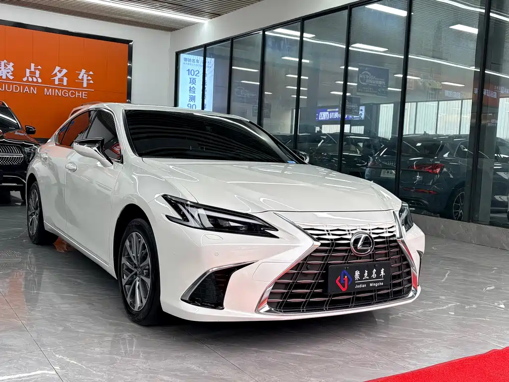Lexus ES 2025 200 Premium Edition