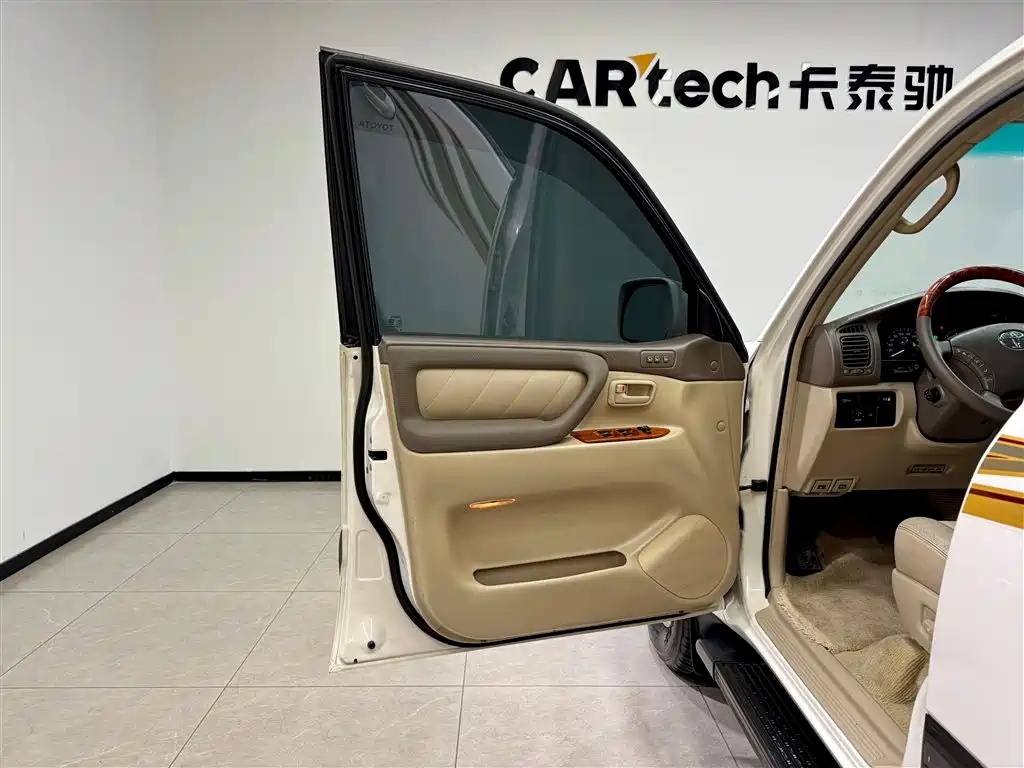 Land Cruiser 2005 4.7L Automatic VX-R