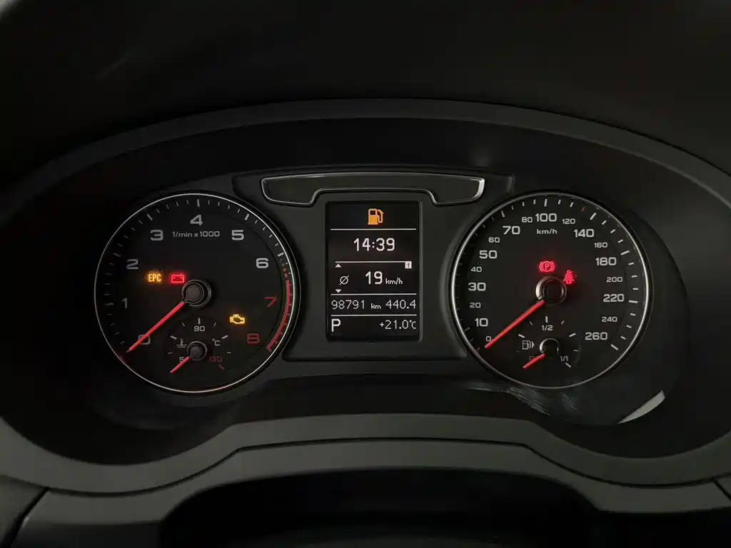 Audi Q3 2018 30th Anniversary Edition 30 TFSI Fashion