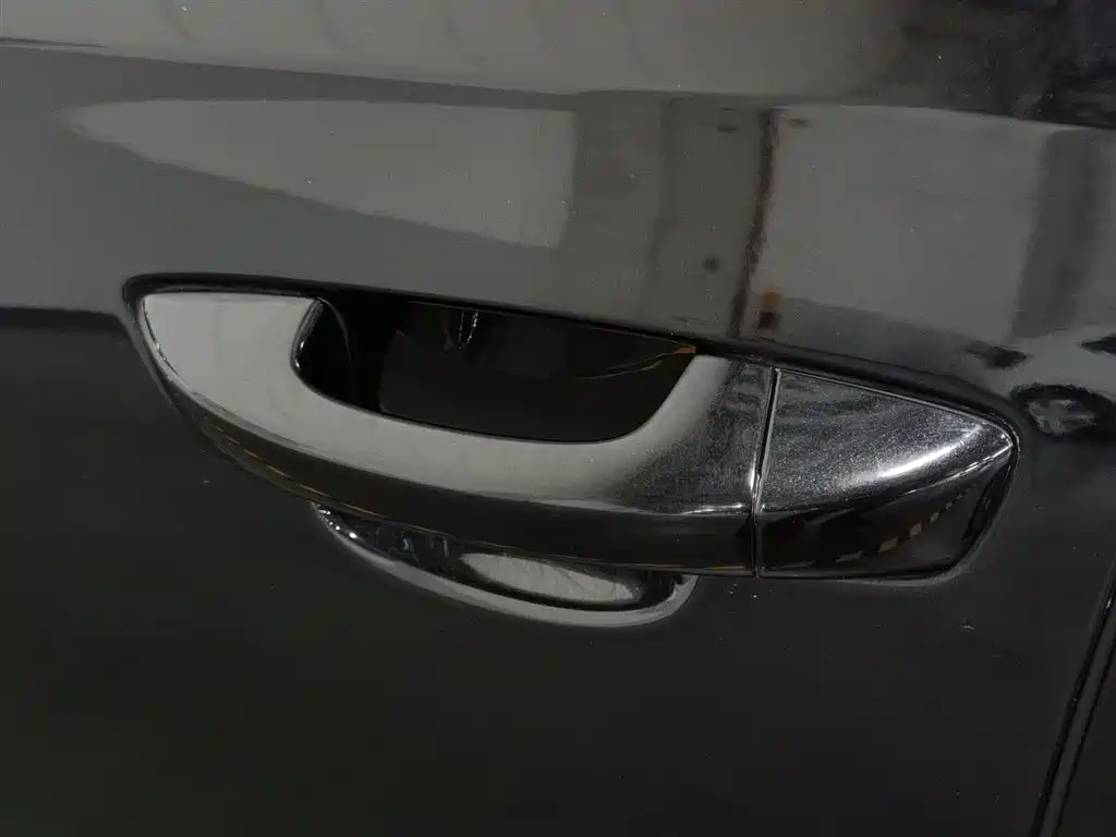 Passat 2011 1.8TSI DSG Yuzun Edition