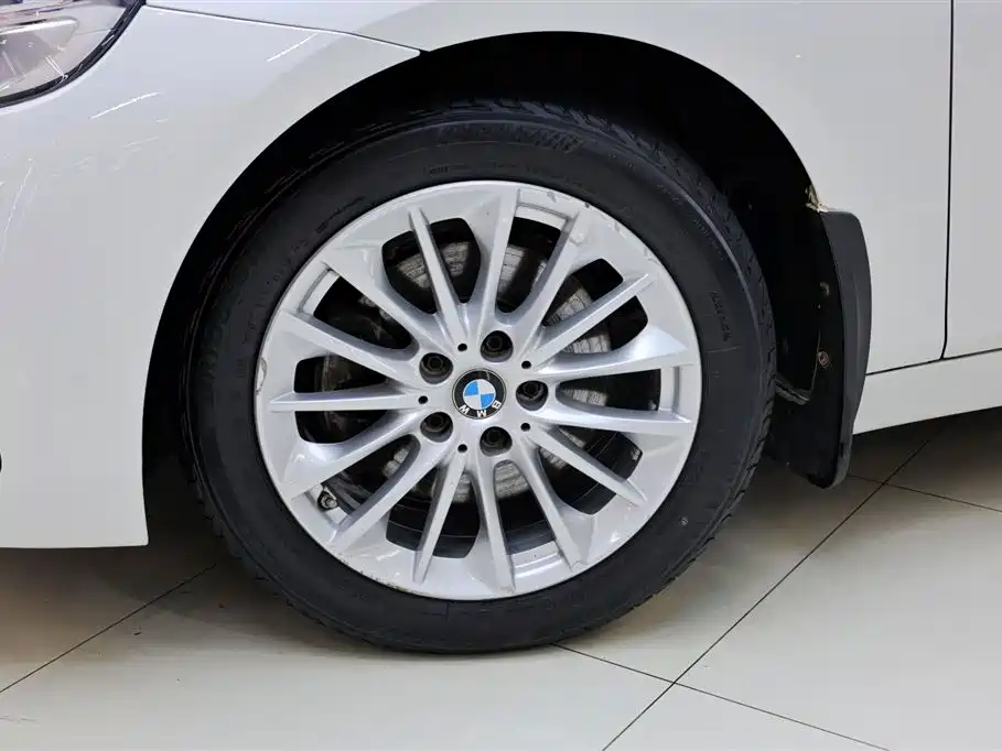 BMW 2 Series Gran Tourer 2019 220i Leading Edition