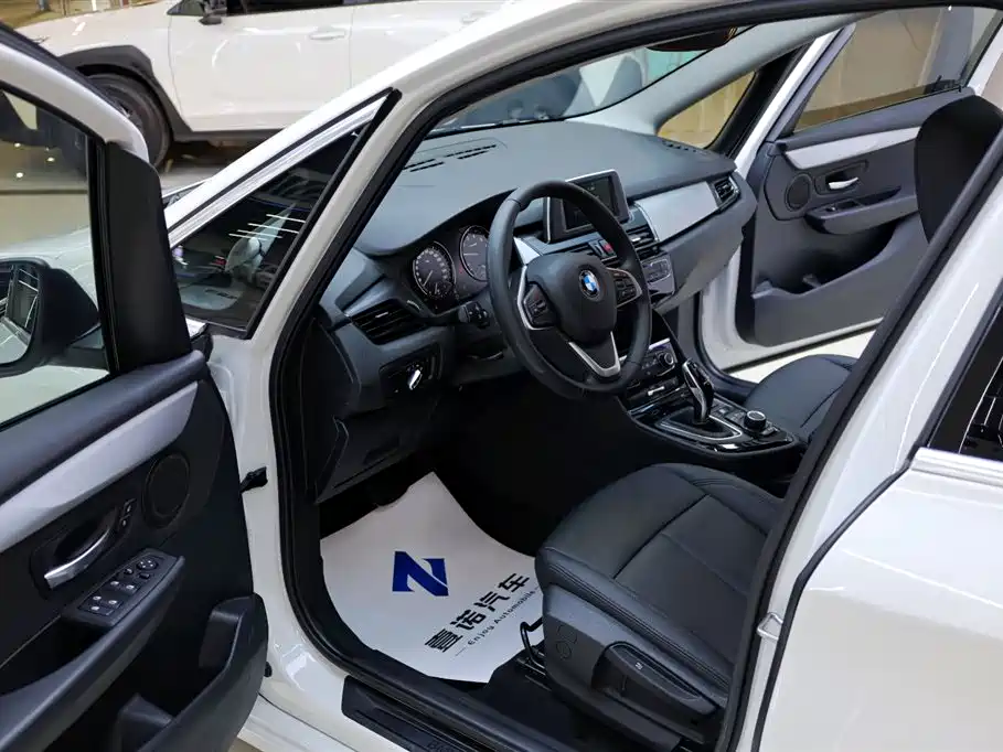 BMW 2 Series Gran Tourer 2019 220i Leading Edition