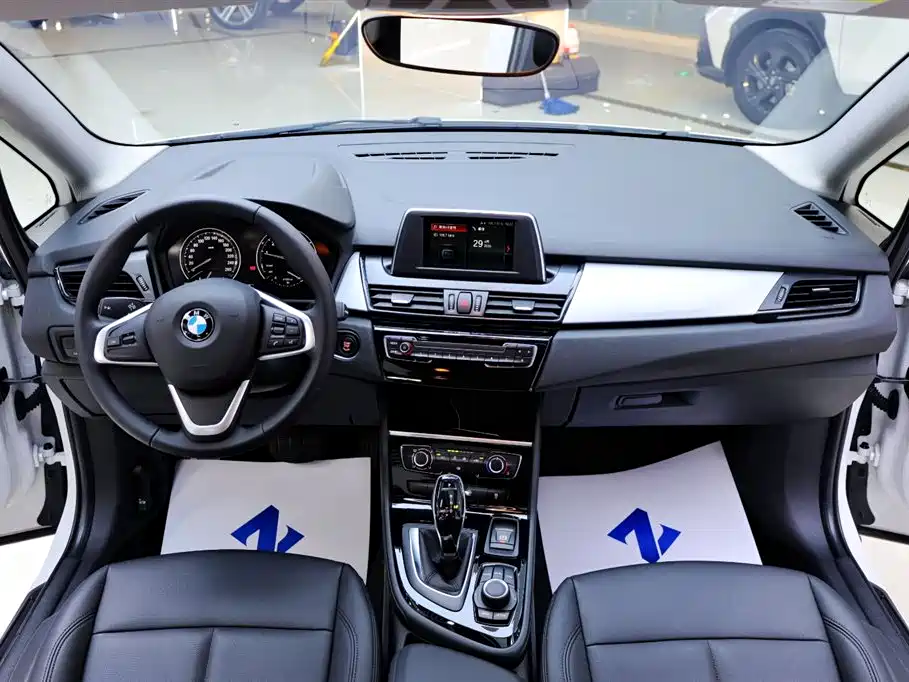 BMW 2 Series Gran Tourer 2019 220i Leading Edition