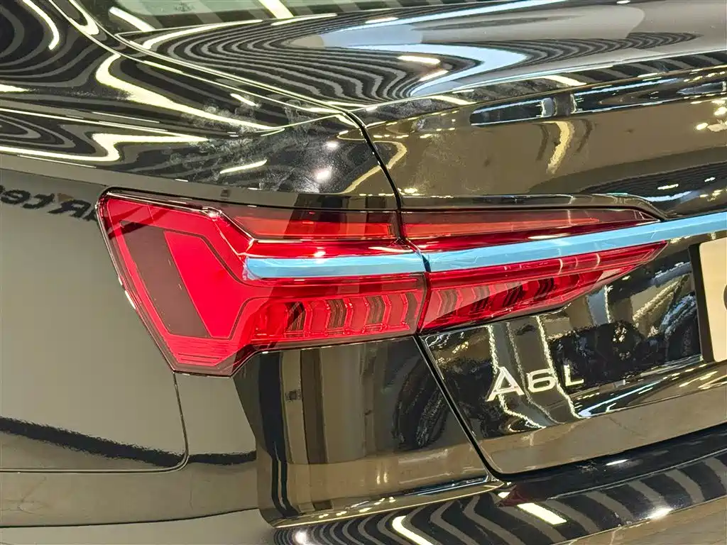 Audi A6L 2025 Facelift 40 TFSI Luxury Dynamic Edition