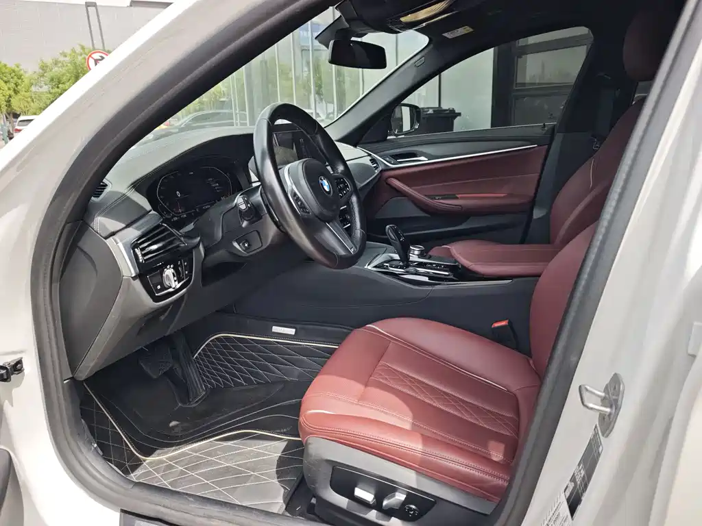 BMW 5 Series 2022 530Li Leading Edition M Sport Package - фото 8