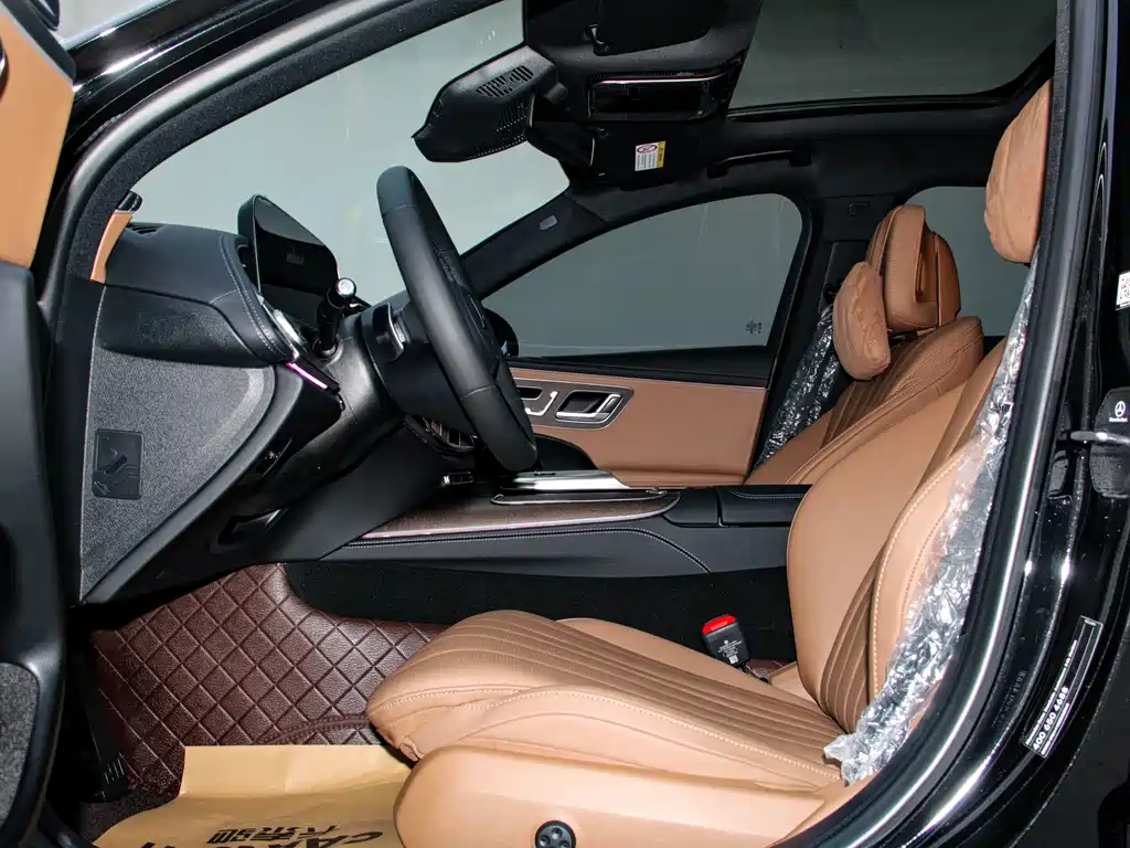 Mercedes-Benz E-Class 2025 E 300 L Fashion