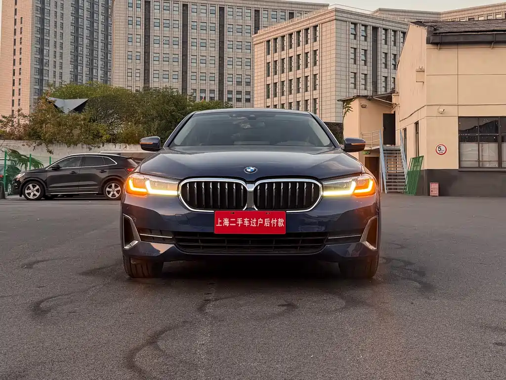BMW 5 Series 2022 530Li Leading Edition Luxury Package - фото 27
