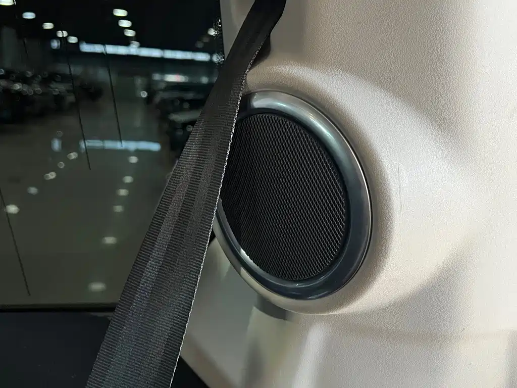 Land Rover Discovery 2016 3.0 SC Black Edition HSE