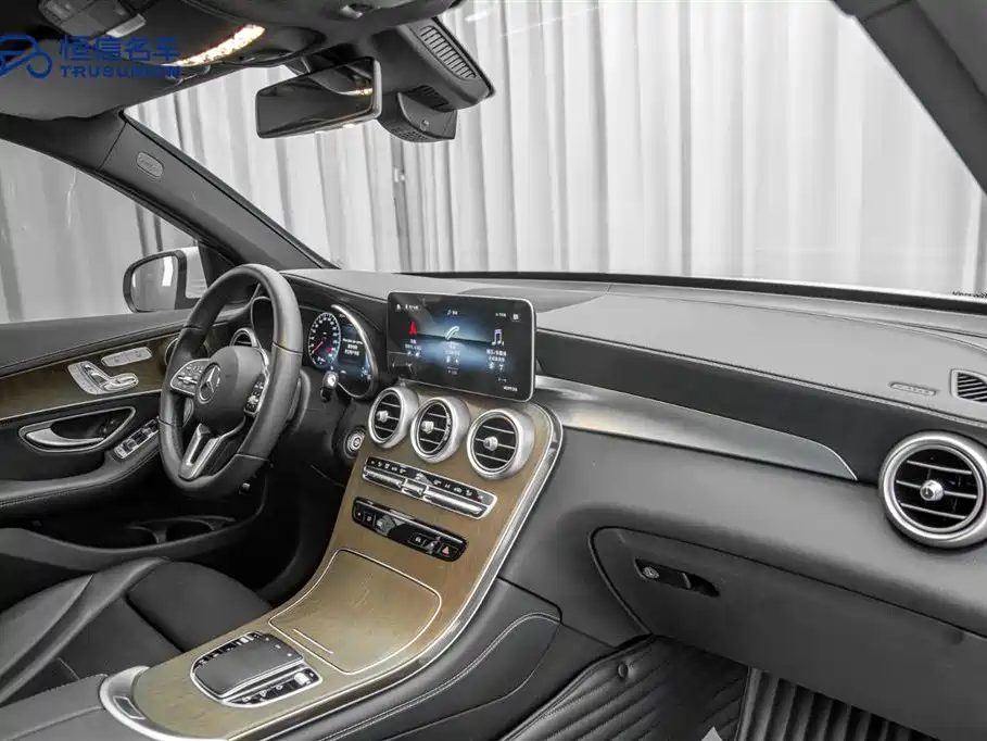 Mercedes-Benz GLC 300 L 4MATIC