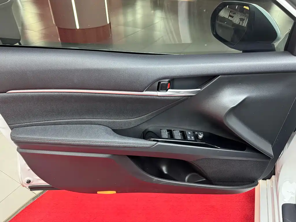 Camry 2023 2.0GVP Leading Edition