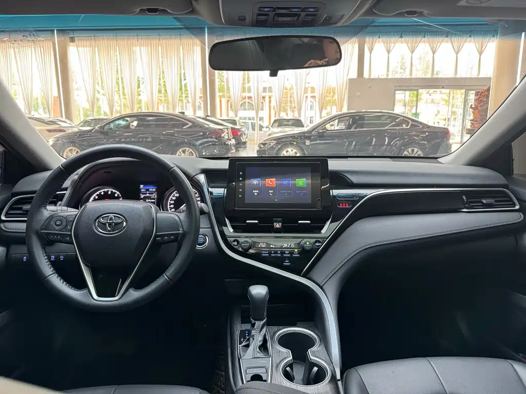 Camry 2023 2.0GVP Leading Edition