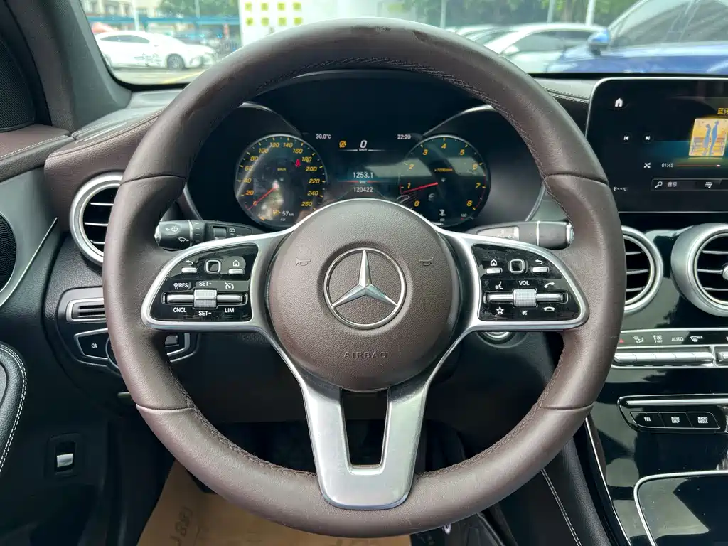 Mercedes-Benz GLC 260 L 4MATIC