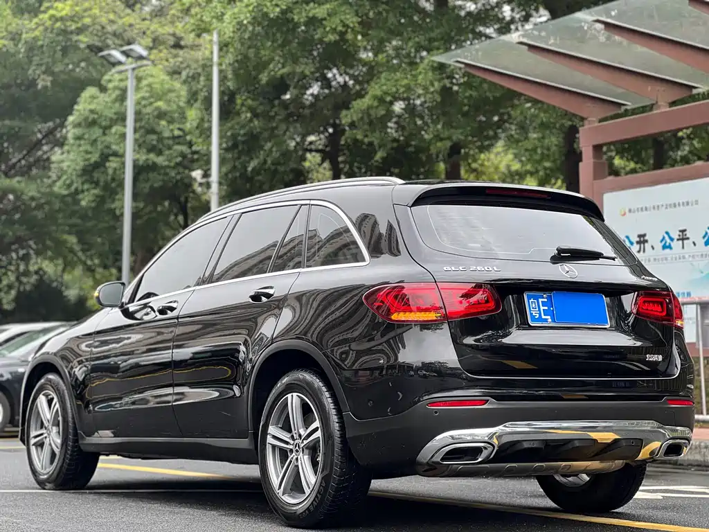 Mercedes-Benz GLC 260 L 4MATIC