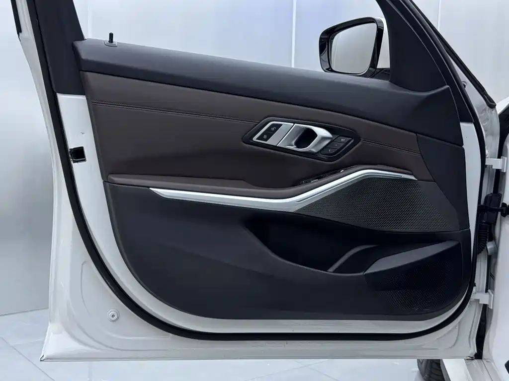 BMW i3 eDrive 35 L 2022