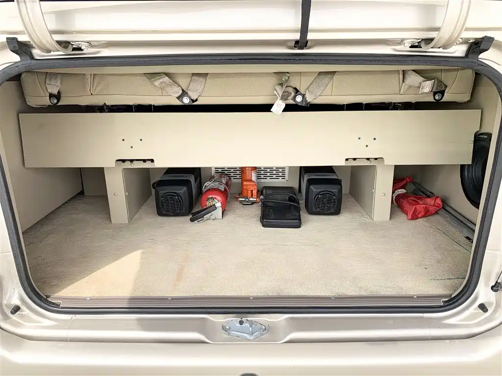 Toyota Coaster 2015