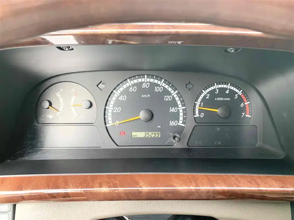 Toyota Coaster 2015